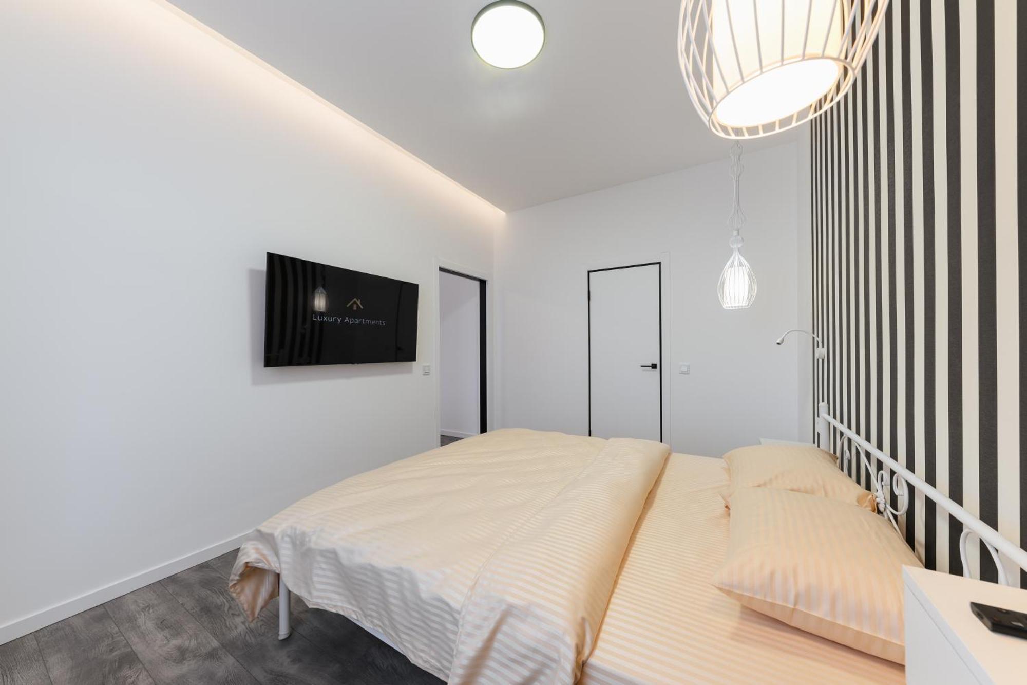Luxury Apartments Laborca 우주고로트 외부 사진