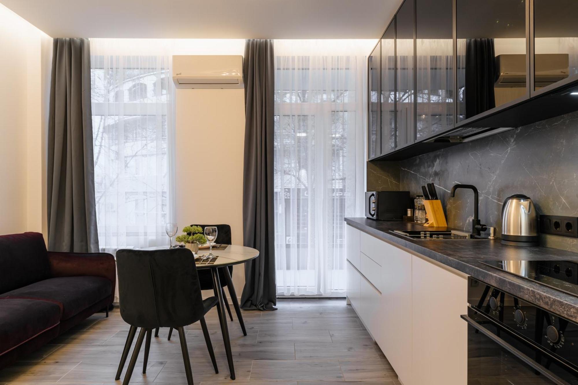 Luxury Apartments Laborca 우주고로트 외부 사진