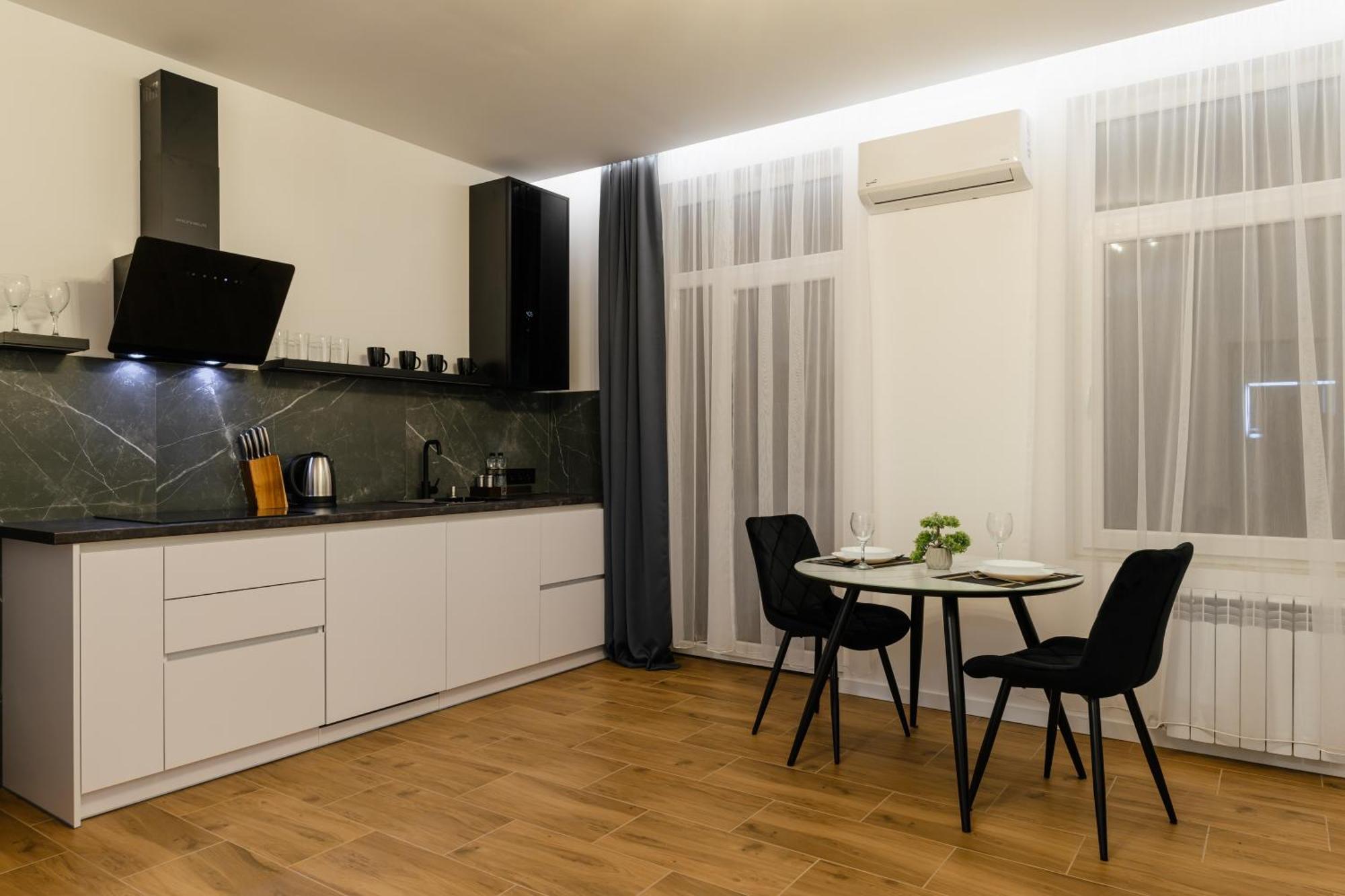 Luxury Apartments Laborca 우주고로트 외부 사진