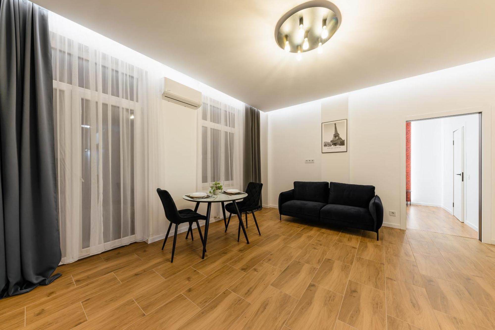 Luxury Apartments Laborca 우주고로트 외부 사진
