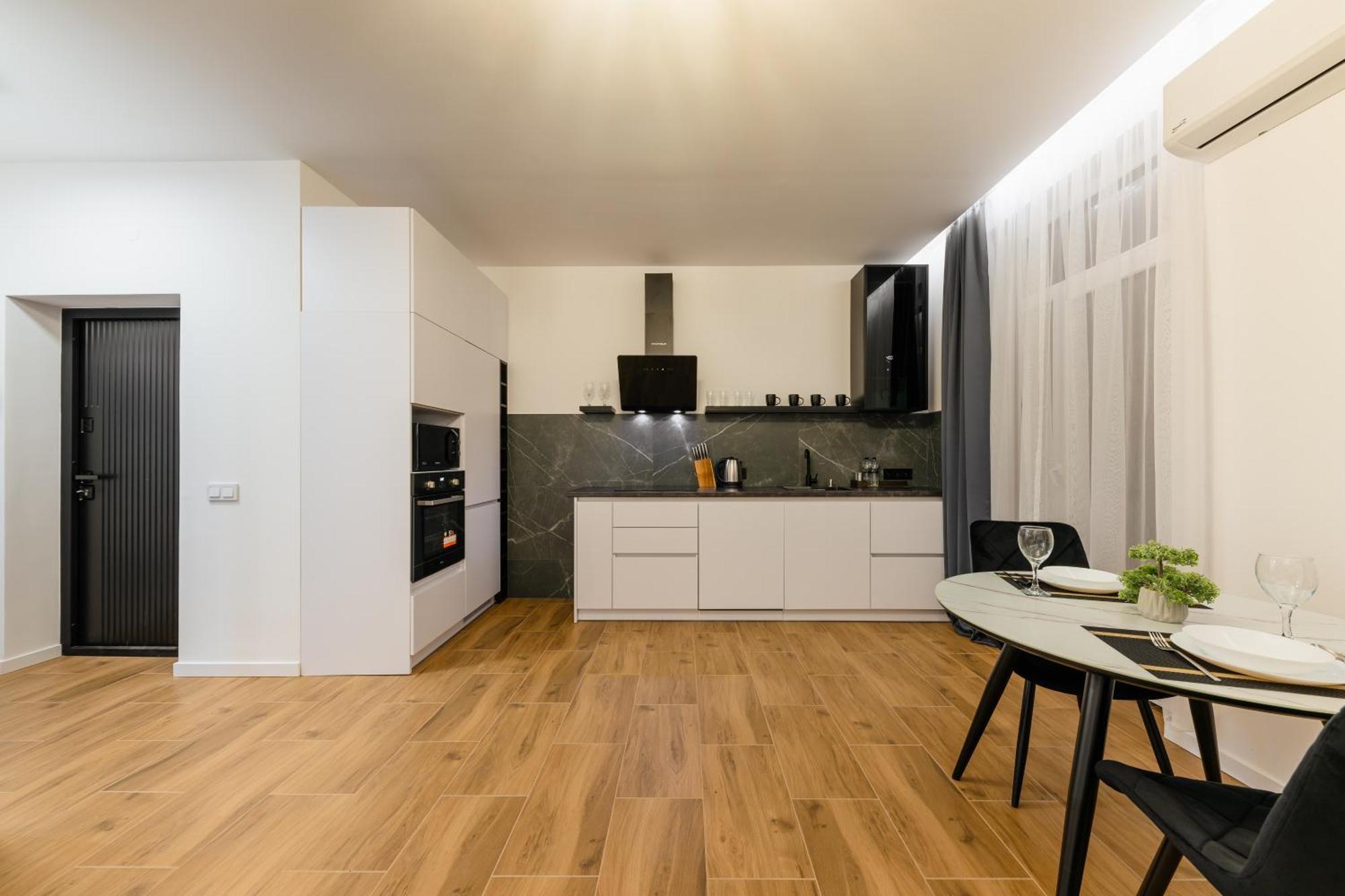 Luxury Apartments Laborca 우주고로트 외부 사진