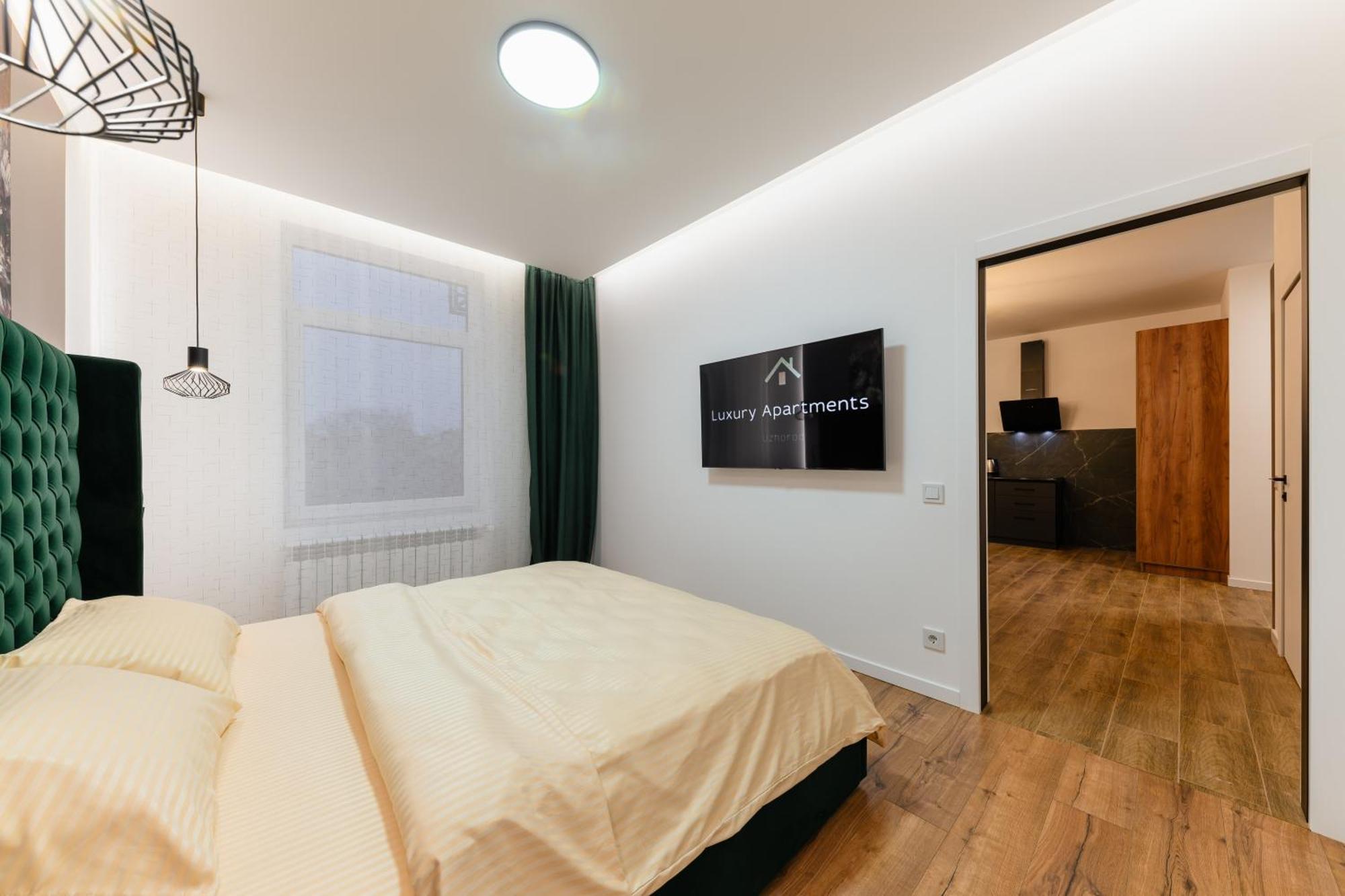 Luxury Apartments Laborca 우주고로트 외부 사진